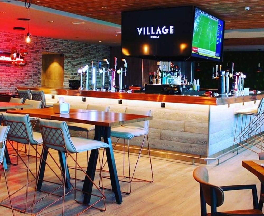 Village Hotel London Watford Elstree Exterior photo